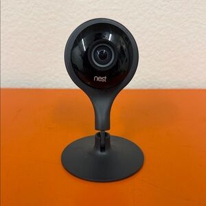 Google Nest Cam Indoor Security Camera 1st Gen Works Great Wired Pre-owned